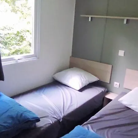 مكان تخييم Mobil-home Confortable Avec Terrasse A - Api-1-52-1281 شال ليه أوكس