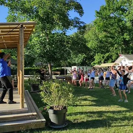 مكان تخييم Mobil-home Confortable Avec Terrasse A - Api-1-52-1281 شال ليه أوكس