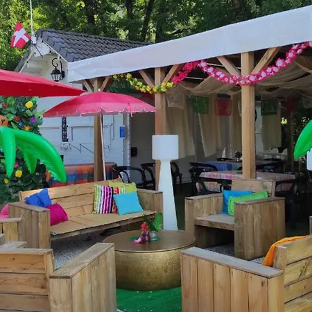 Mobil-home Confortable Avec Terrasse A - Api-1-52-1281 * شال ليه أوكس