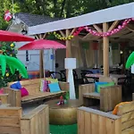 Mobil-home Confortable Avec Terrasse A - Api-1-52-1281 * Challes-les-Eaux