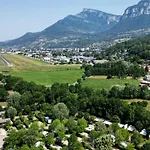 Camping Mobil-home Confortable Avec Terrasse A - Api-1-52-1281 *