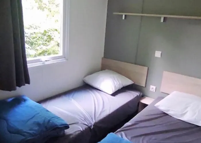 キャンプ場 Mobil-home Confortable Avec Terrasse A - Api-1-52-1281 シャル・レ・ゾー