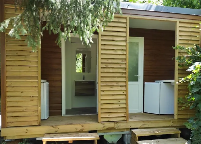 Mobil-home Confortable Avec Terrasse A - Api-1-52-1281 Challes-les-Eaux